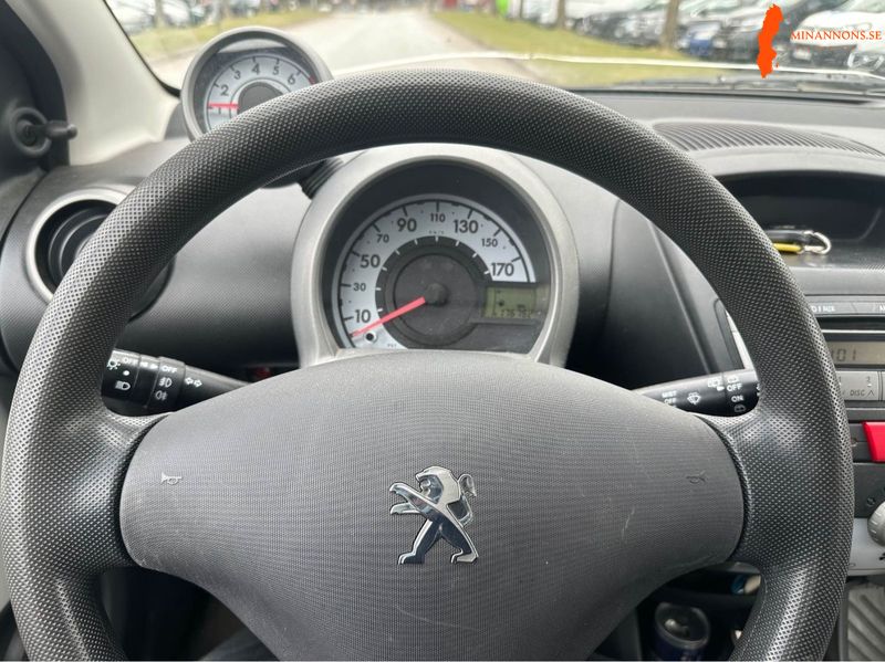 peugeot-107-2012