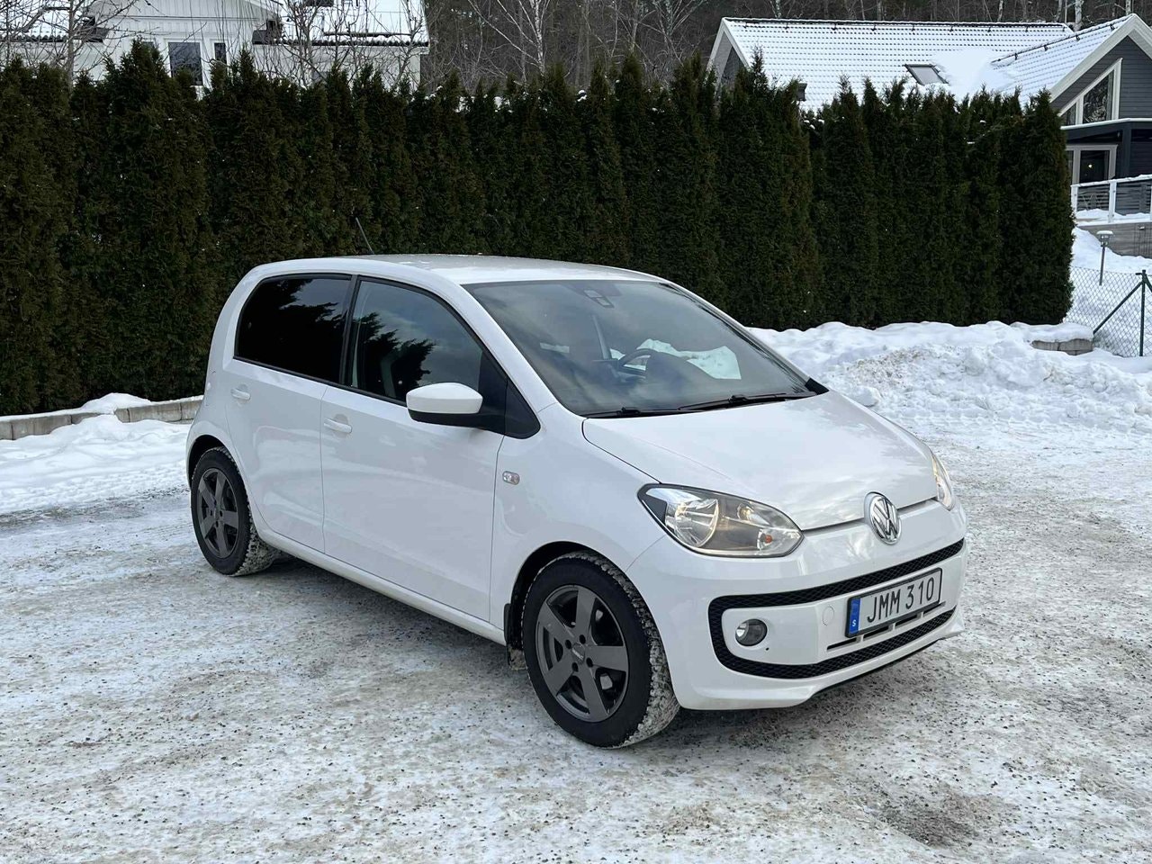 volkswagen-up-5-dorrar-10-mpi