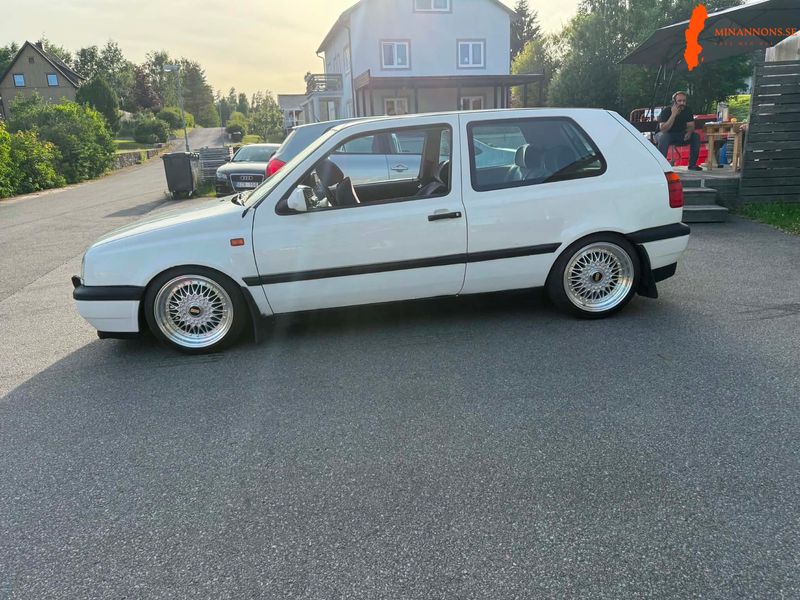 volkswagen-volkswagen-golf-18-i-gl