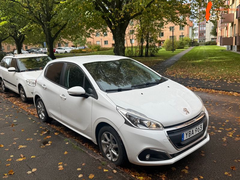 peugeot-208-5-dorrar-12-puretech-82-manuell-82hk-2015