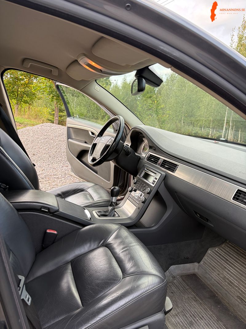 volvo-v70-ii-25-ft-fwd-summum