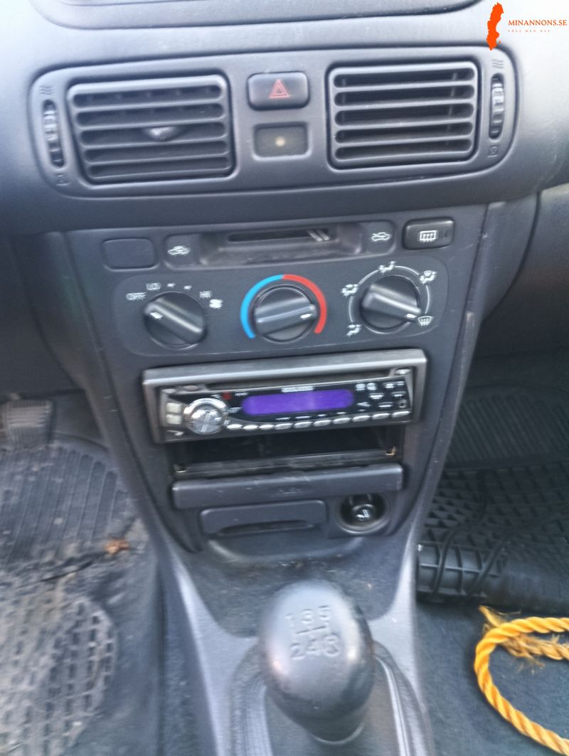 toyota-toyota-corolla-14-16v
