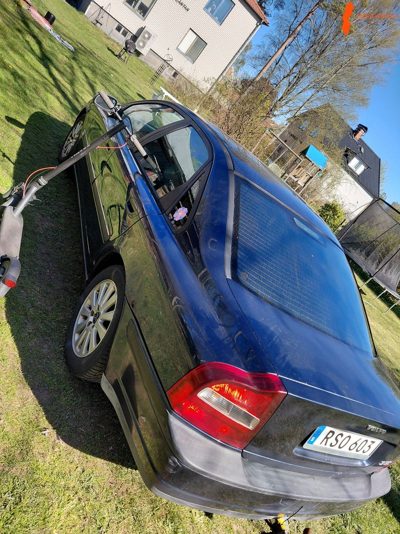 volvo-s80