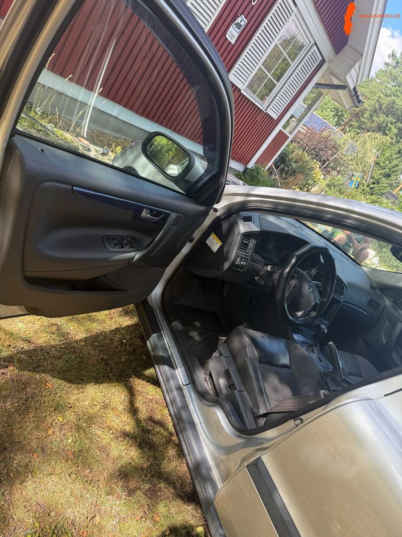 volvo-volvo-s-v70-24-20v-fwd