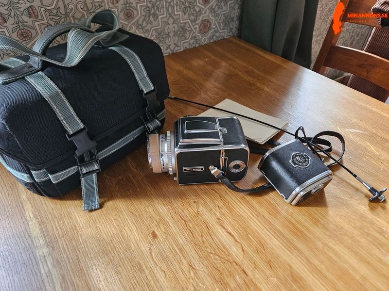 hasselblad-500c-kamerahus-och-2-magasin