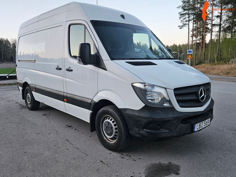 mercedes-sprinter-213