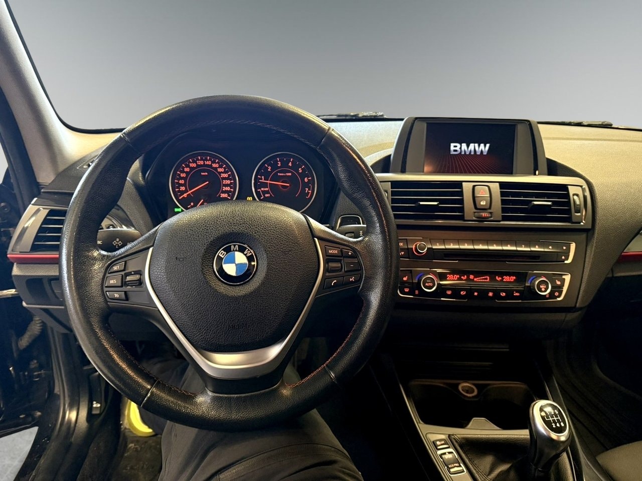 bmw-116i-5-dorrars-manuell-136hk-2012