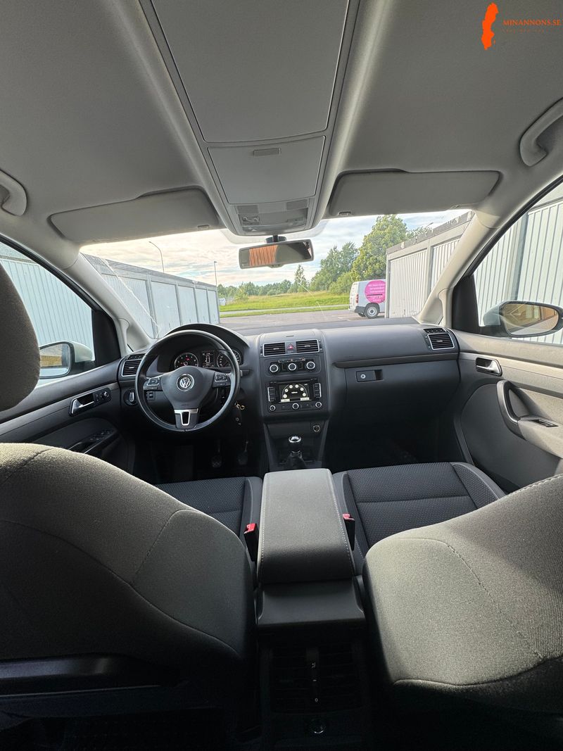 volkswagen-touran-14-tsi-fwd