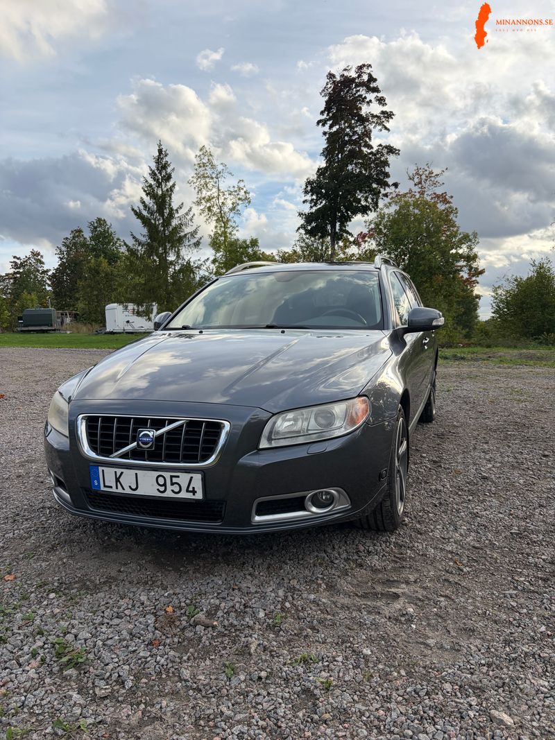 volvo-v70-ii-25-ft-fwd-summum