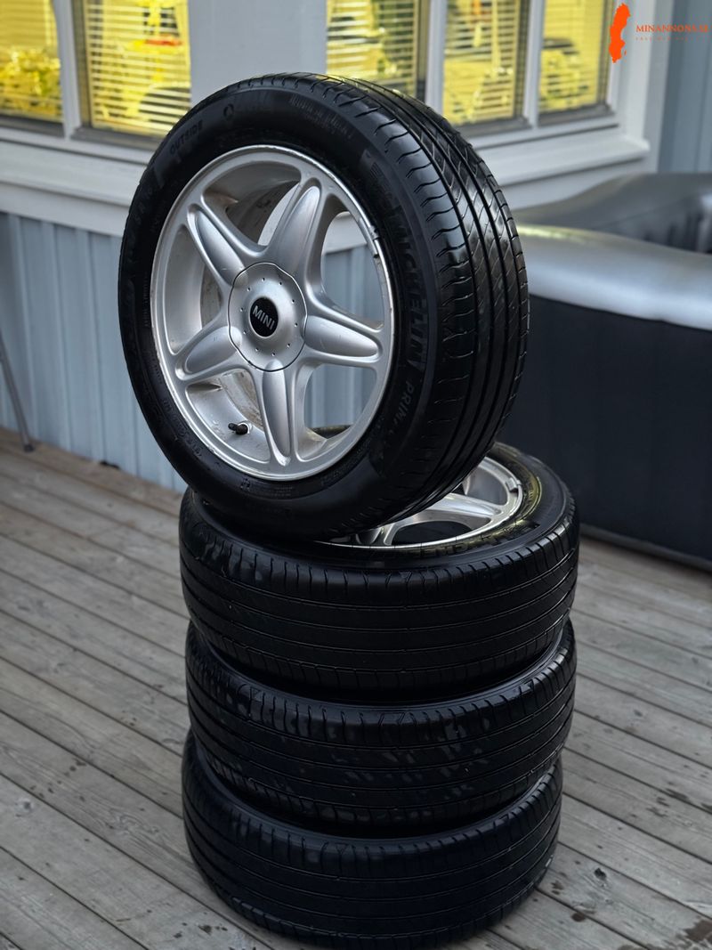 mini-cooper-clubman-sommarhjul