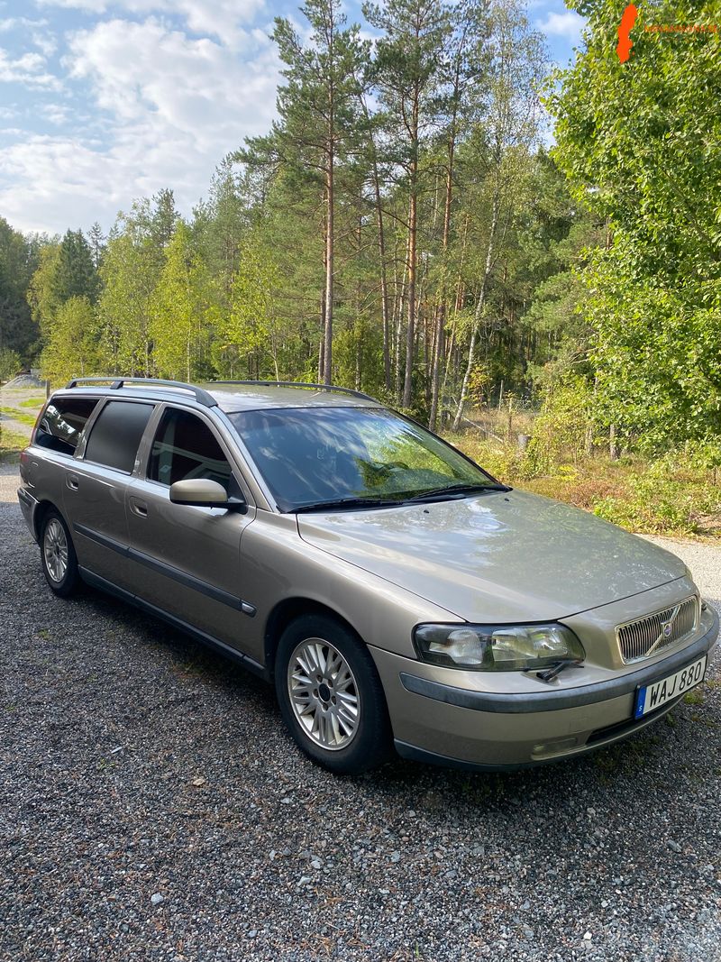 volvo-v70-2004