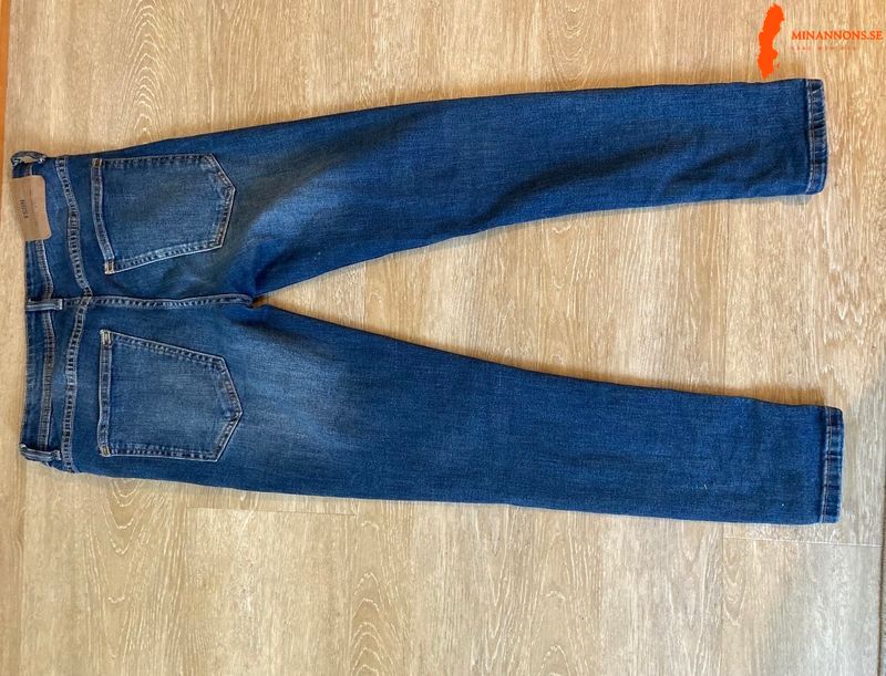fsbn-bla-jeans-storlek-2930-150-kr