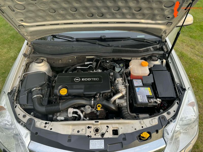 opel-astra-caravan-17-cdti-ecotec-manuell