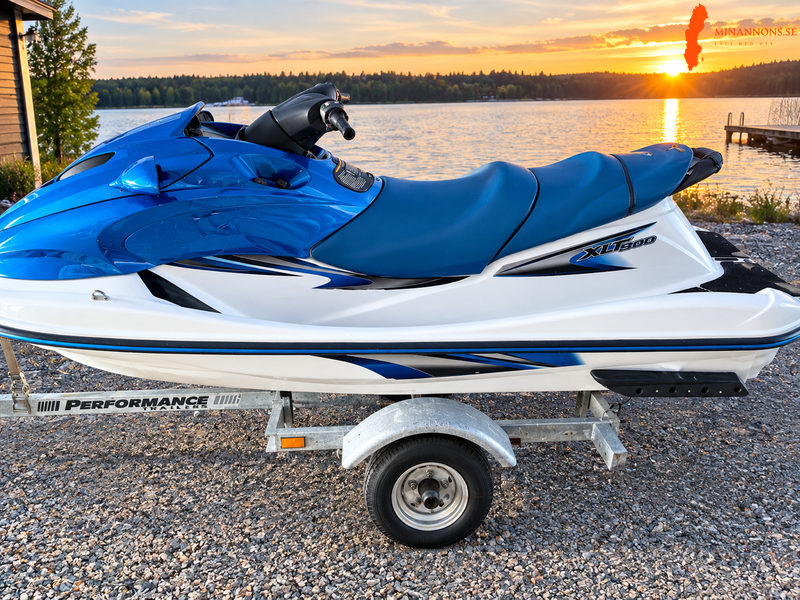 yamaha-waverunner-800xlt-vattenskoter
