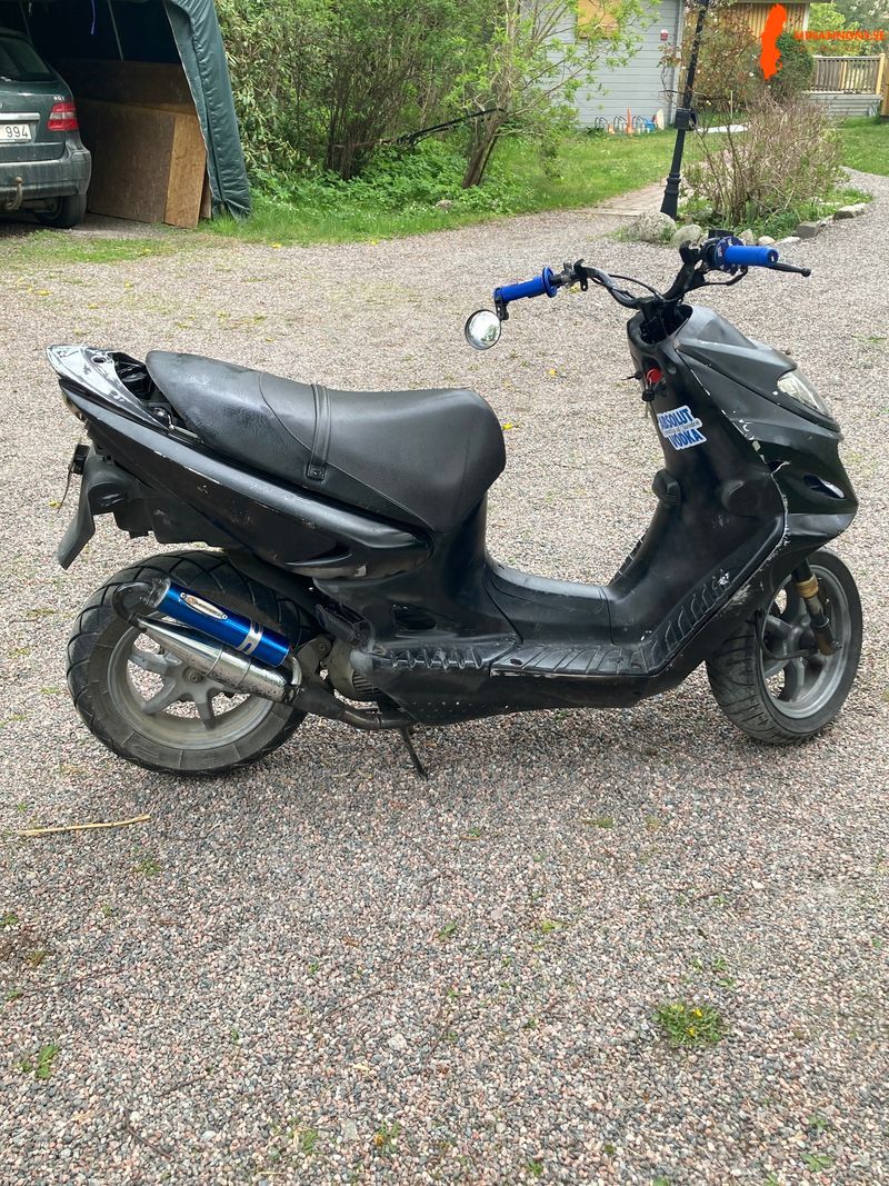 suzuki-katana-ay50