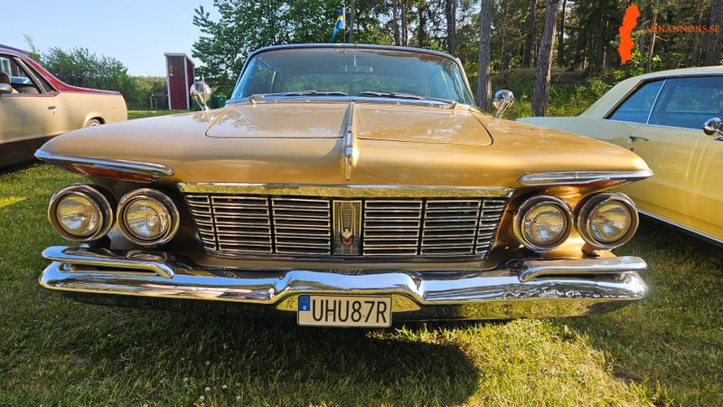 chrysler-imperial-crown