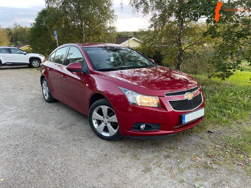 chevrolet-cruze-lt-18-bensin-automat-vinterdack-lagmilare