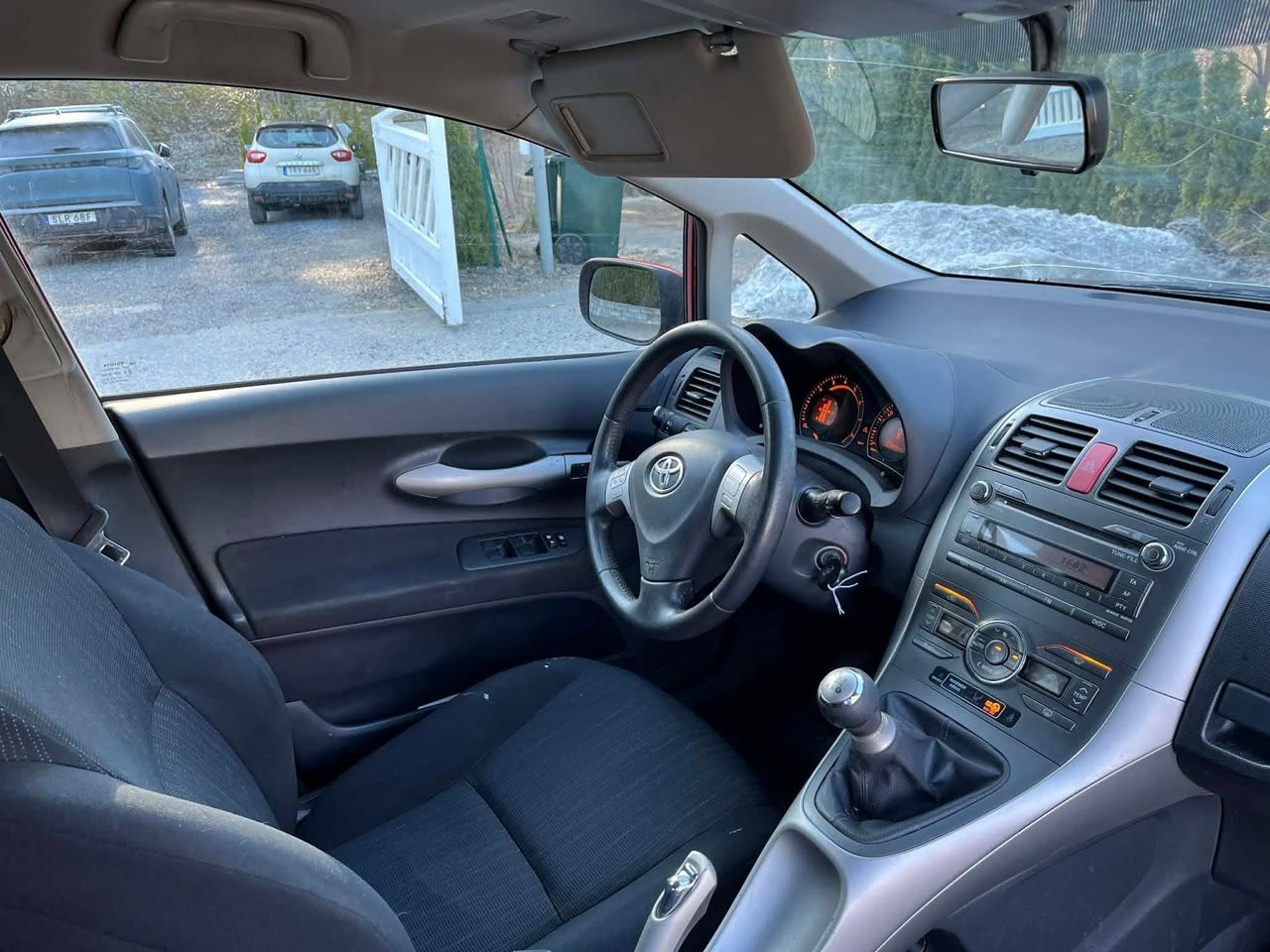 toyota-auris-5-dorrar-16-dual-vvt-i