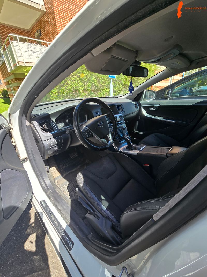 volvo-v60-d4e-20-fwd