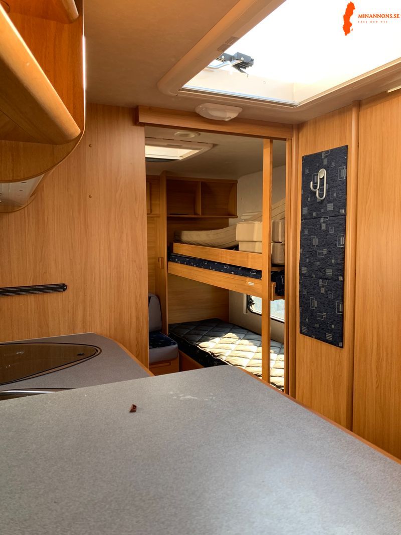 adria-classica-563-uk-barnkammarvagn