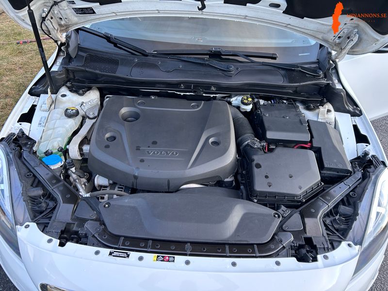 volvo-v40-cross-country-d2-20-fwd