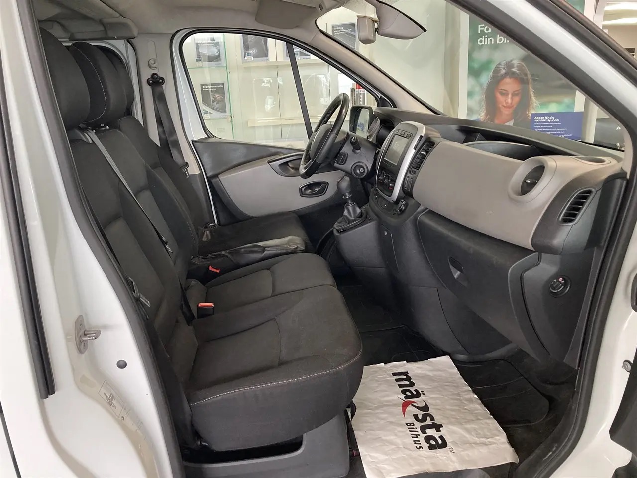 renault-trafic-kombi-29t-16-dci-manuell-125hk-2018