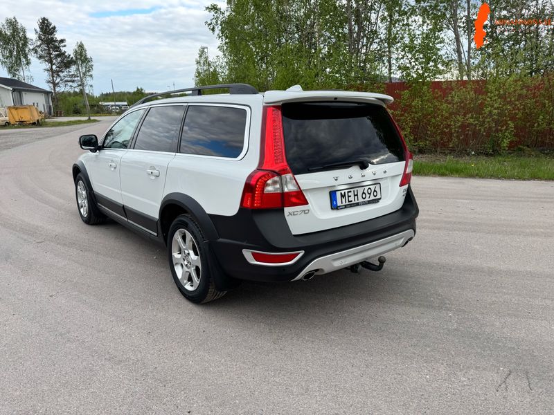 volvo-xc70-ii-d5-24-aut-awd