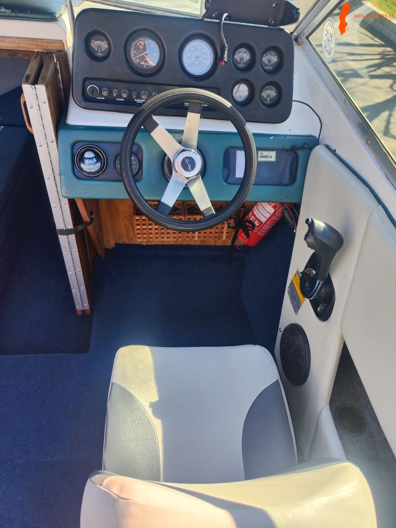 searay-cuddy-200-80trailer