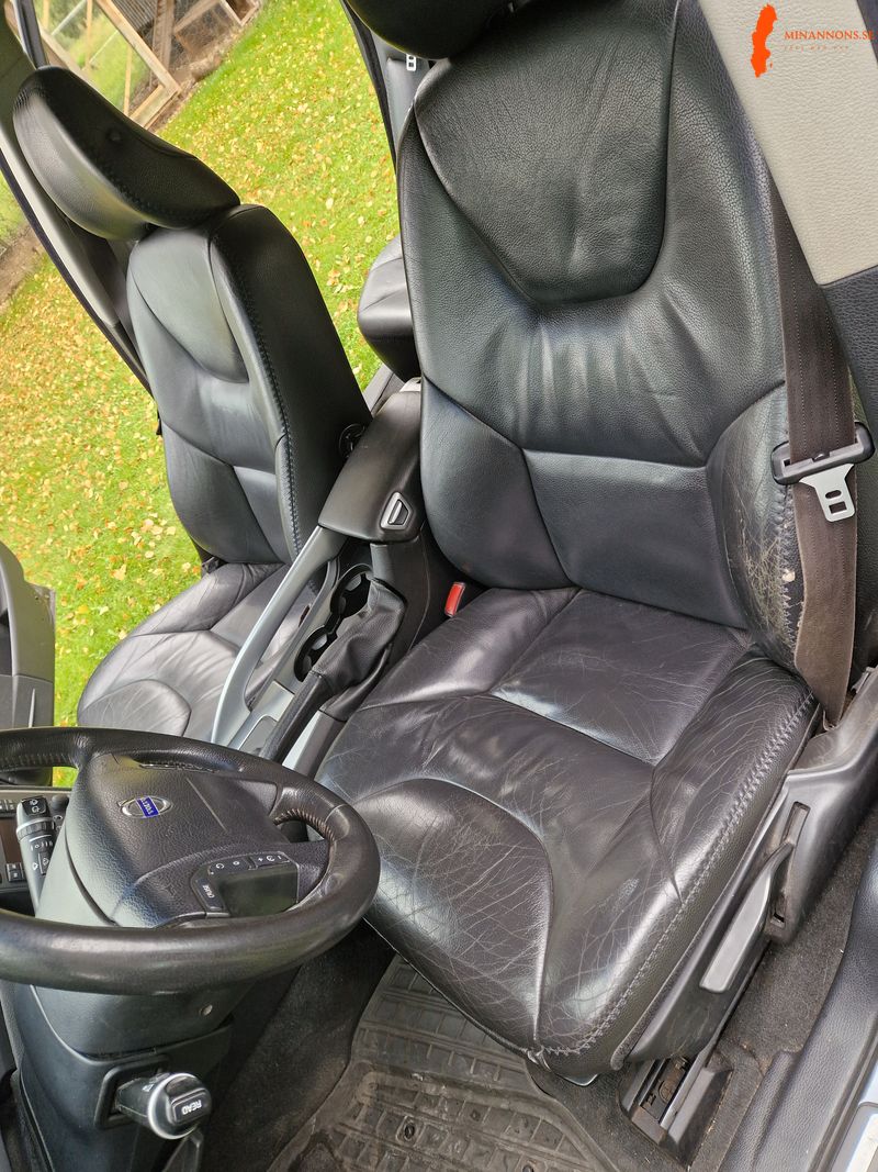 volvo-volvo-s-xc70-d5-24-awd