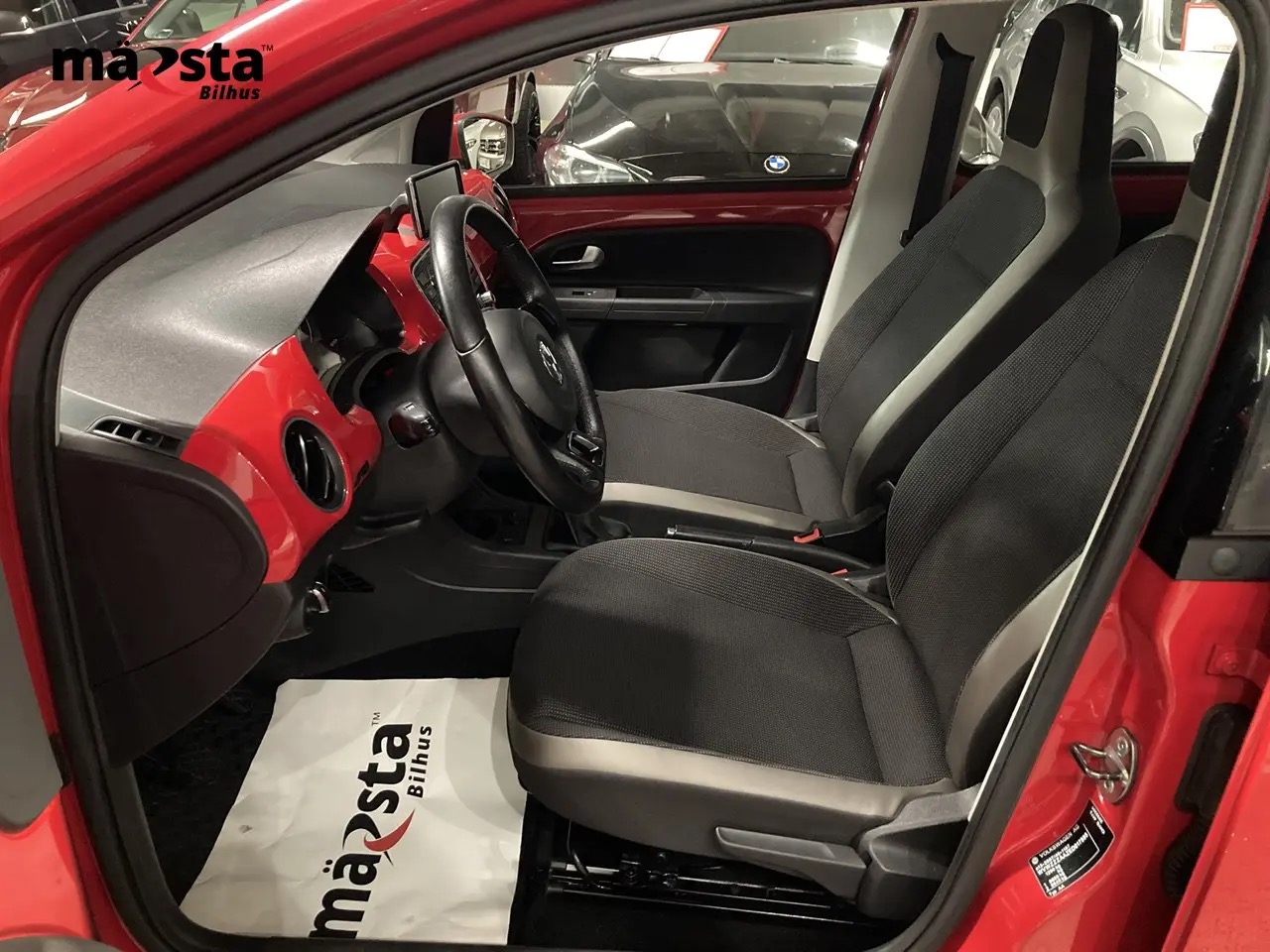 volkswagen-up-5-dorrar-10-mpi