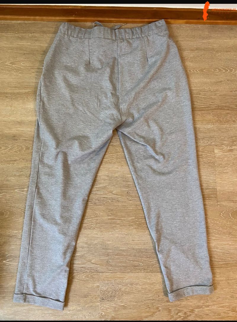 esmara-gra-byxor-dam-storlek-l-4446-100-kr
