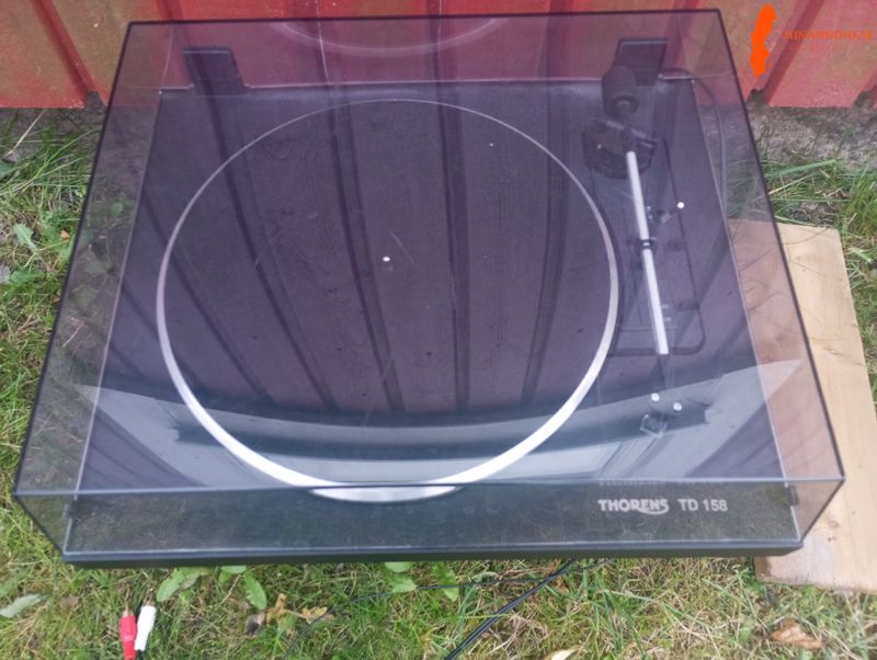 skivspelare-thorens-td-158