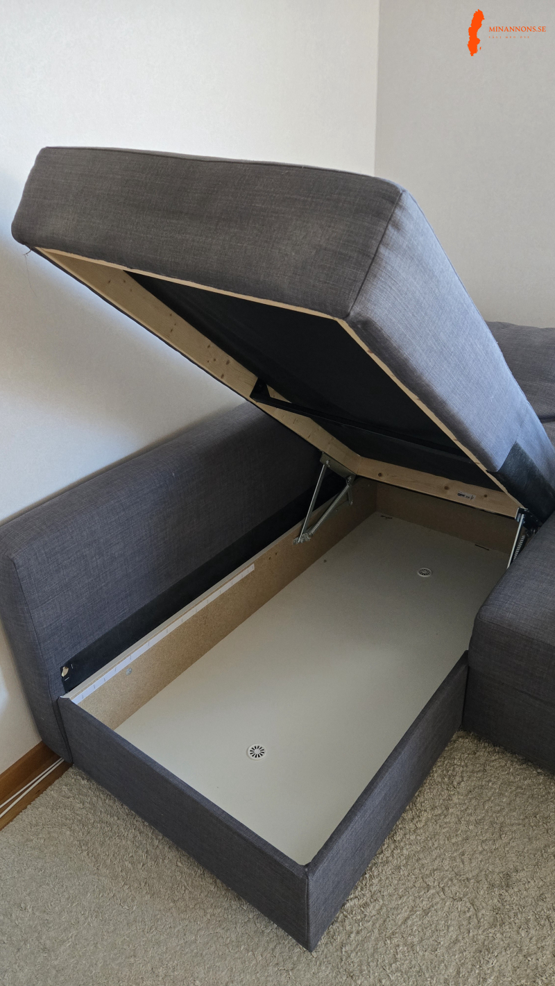 baddsoffa-3-sitsig-ordinarie-pris-8495-kr-knappt-anvand