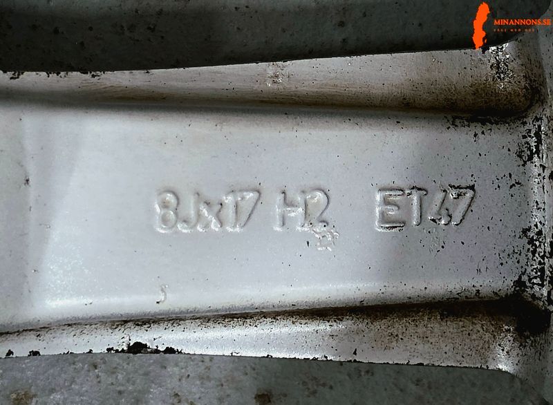 audi-a4-originall-falger-2255017-med-nokian-allround-dack-55mm-kva