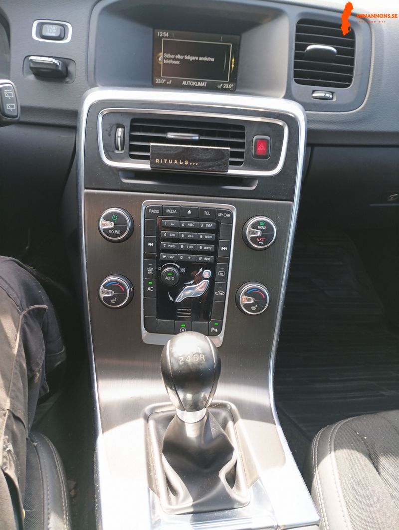 volvo-v60-d3-20-fwd