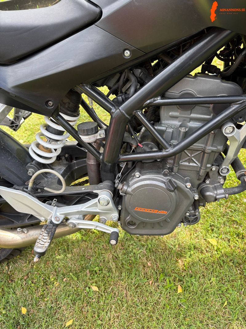 ktm-duke-125