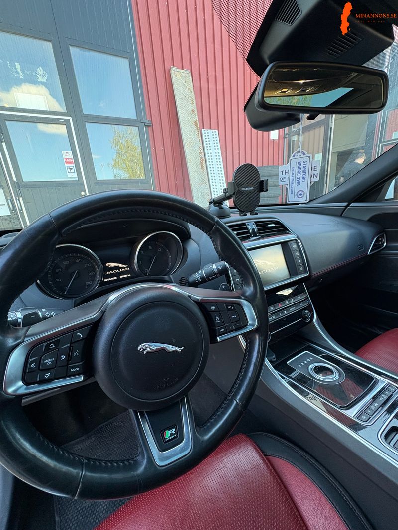 jaguar-xe-r-sport-20-i4-td-rwd