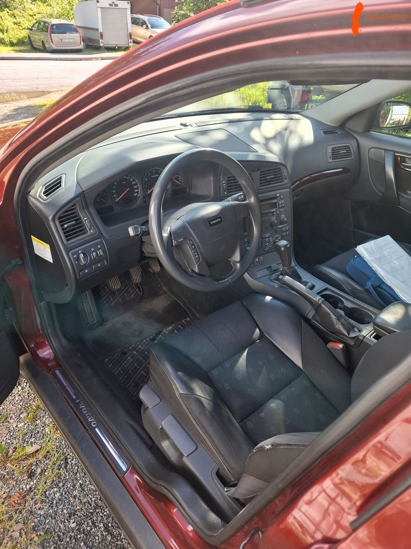volvo-volvo-s-v70-24-20v-fwd