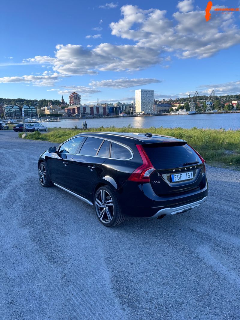 volvo-v60-d4-awd-momentum