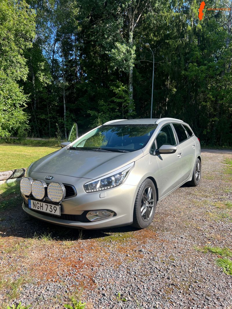 kia-ceed-2013-16d