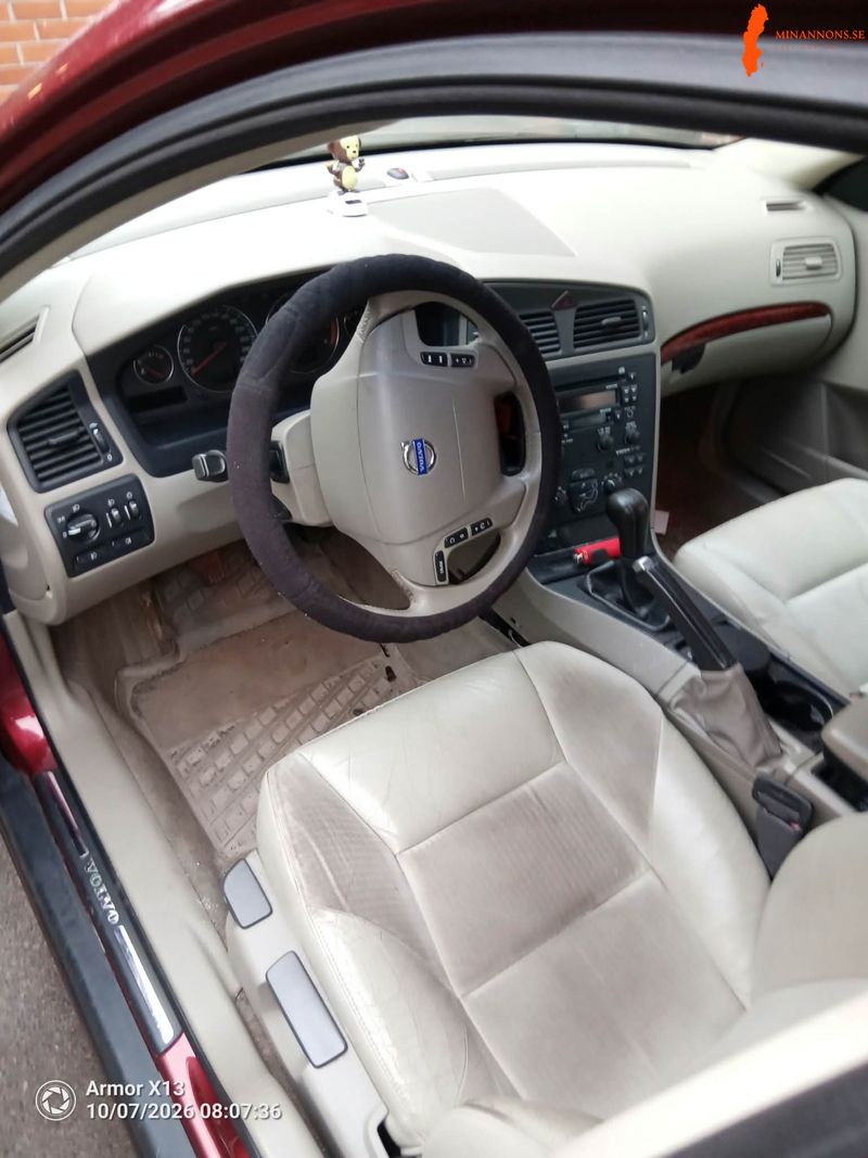 volvo-volvo-s-v70-25t-20v-fwd