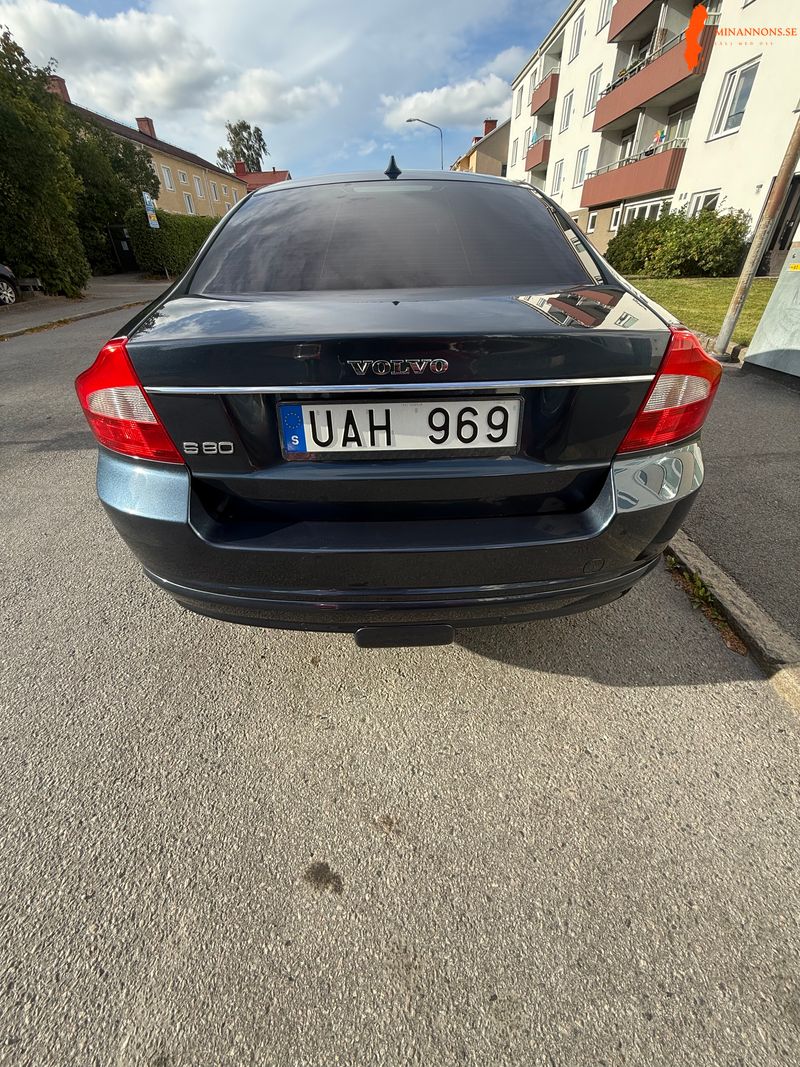 volvo-volvo-a-s80-d5-24-fwd