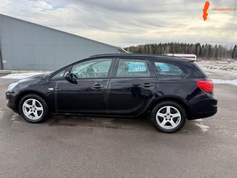 opel-astra-sports-tourer-17-cdti-2011-ny-besiktning