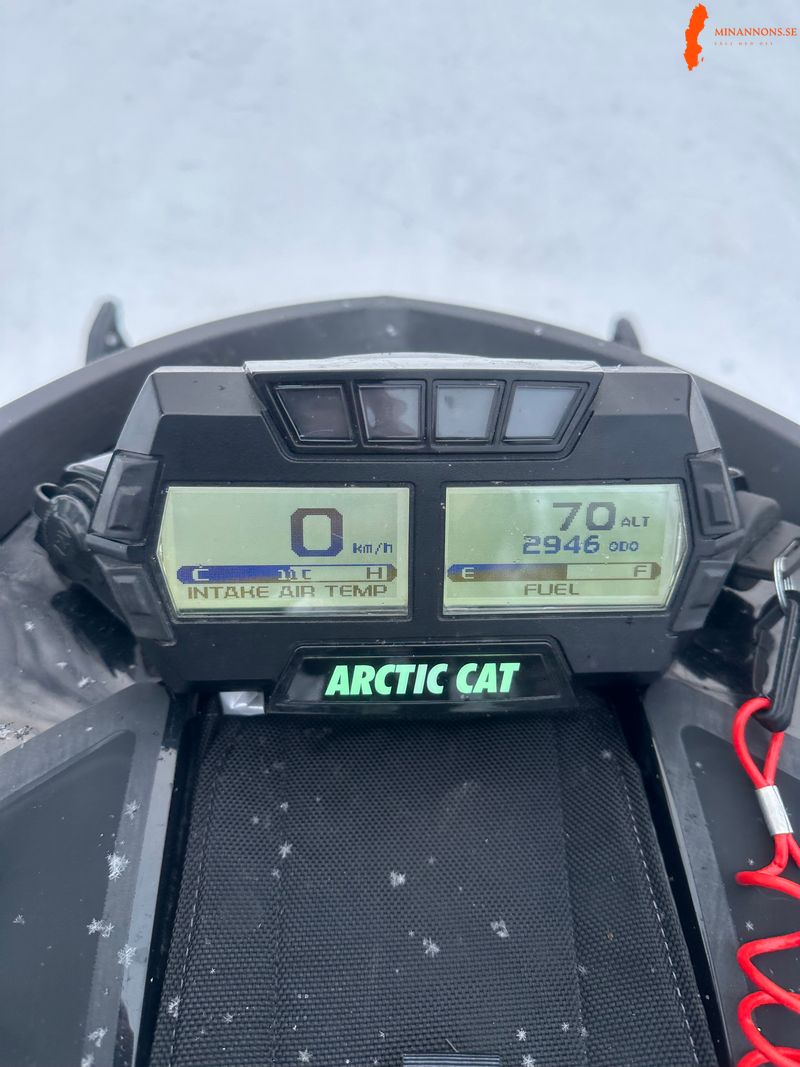 arctic-cat-m8000-2019