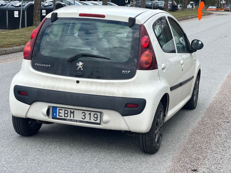 peugeot-107-2012