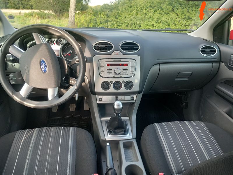 ford-ford-focus-18-ffv