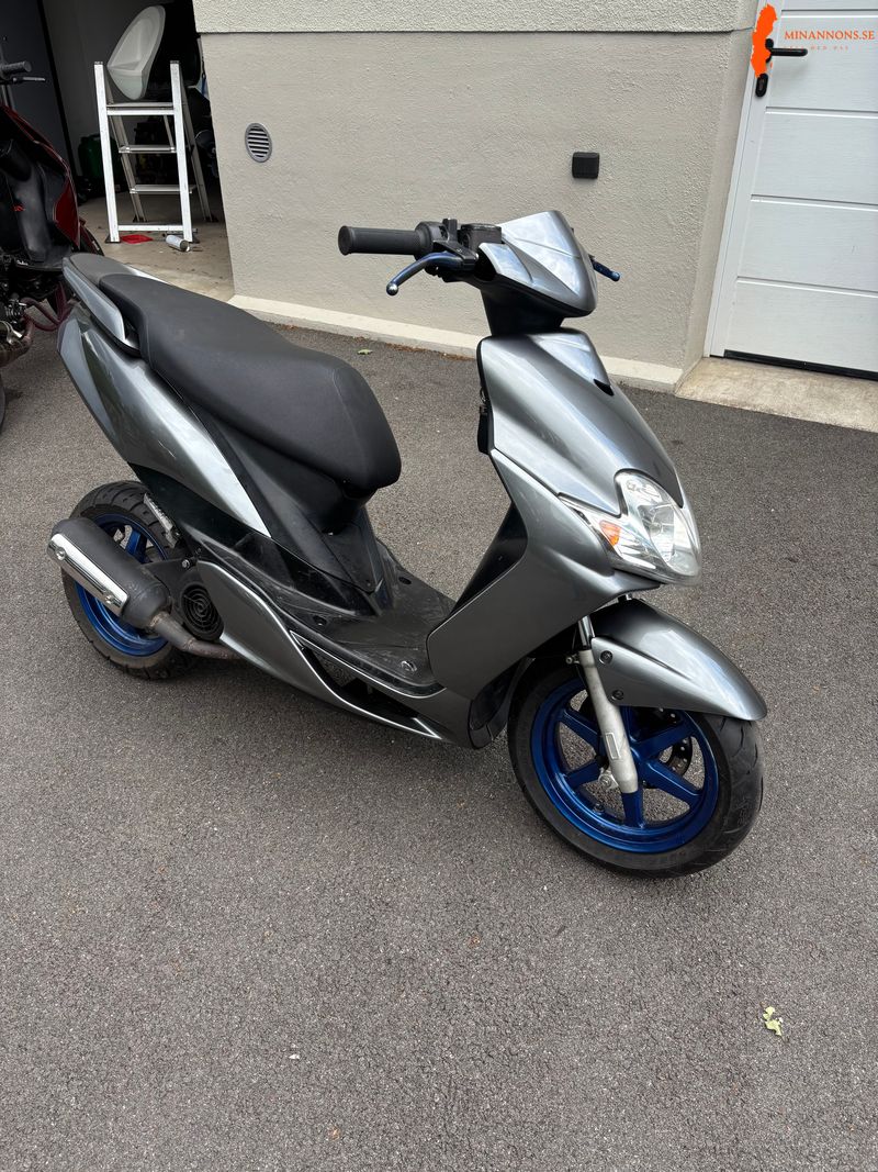 yamaha-jog-r-2005