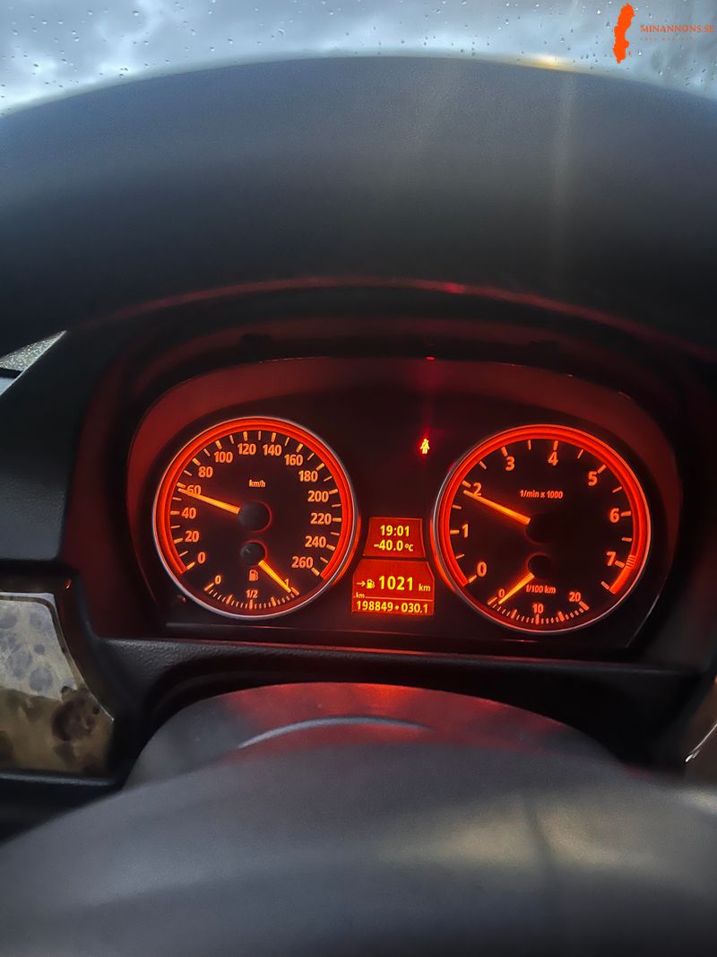 bmw-bmw-318i-touring-318i-rwd