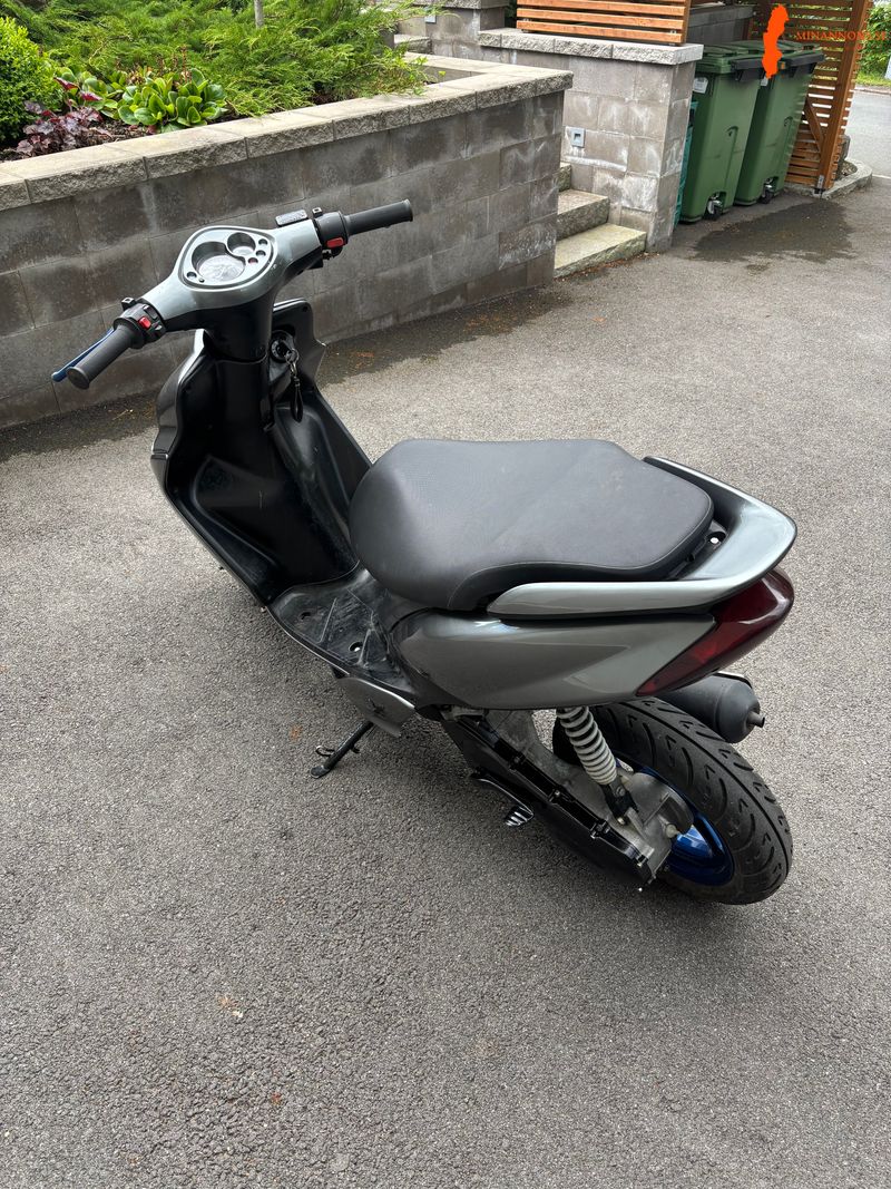 yamaha-jog-r-2005