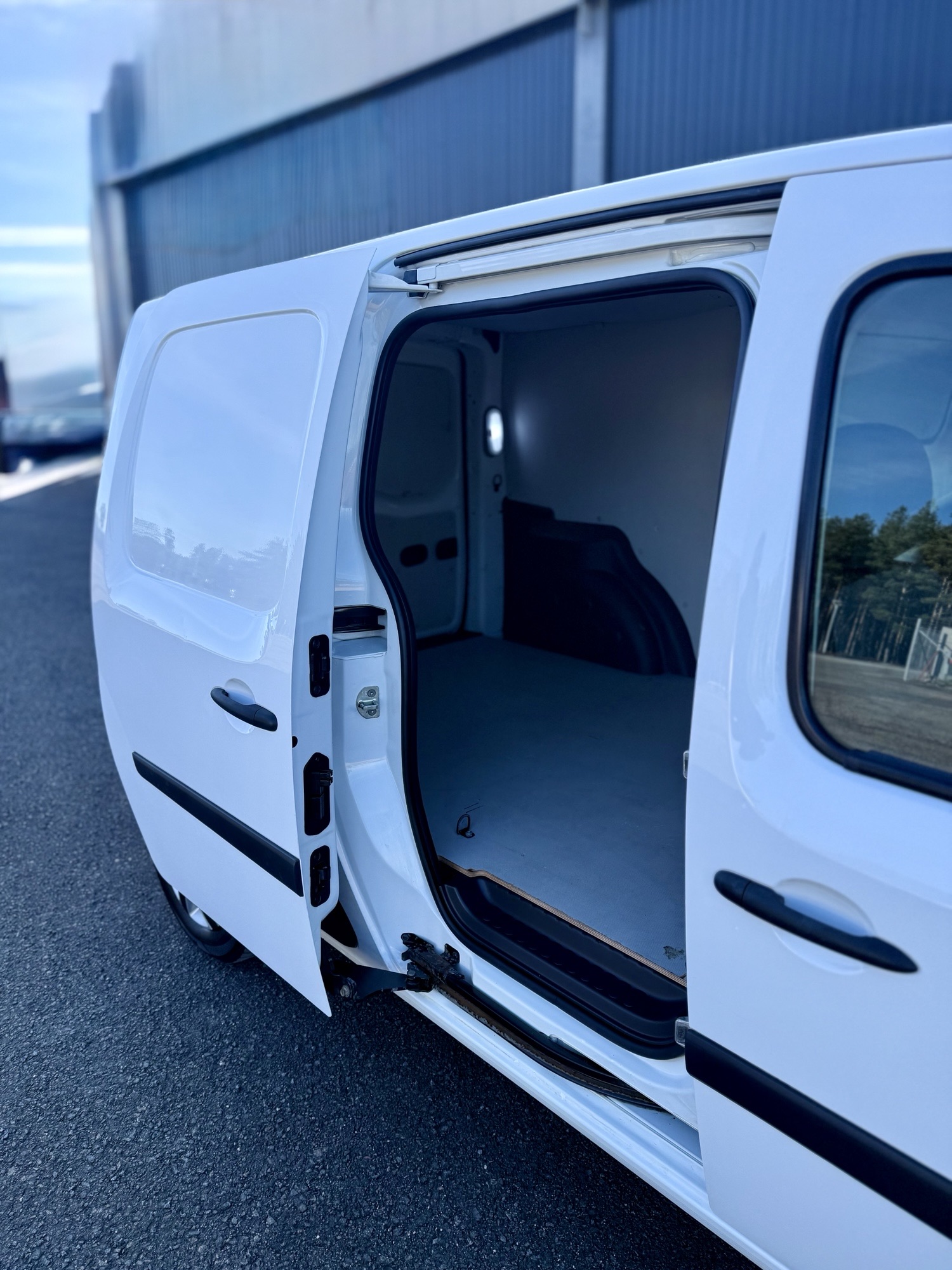 renault-kangoo-express-maxi